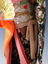 Beautiful Japanese Rare Heian Scroll Kimono and 2 Fans GEISHA Doll