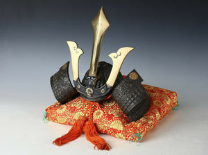 Great Beautiful Samurai Helmet -Rare Form Kusunoki Masashige Helmet- Middle Size