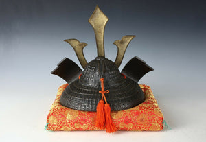 Great Beautiful Samurai Helmet -Rare Form Kusunoki Masashige Helmet- Middle Size