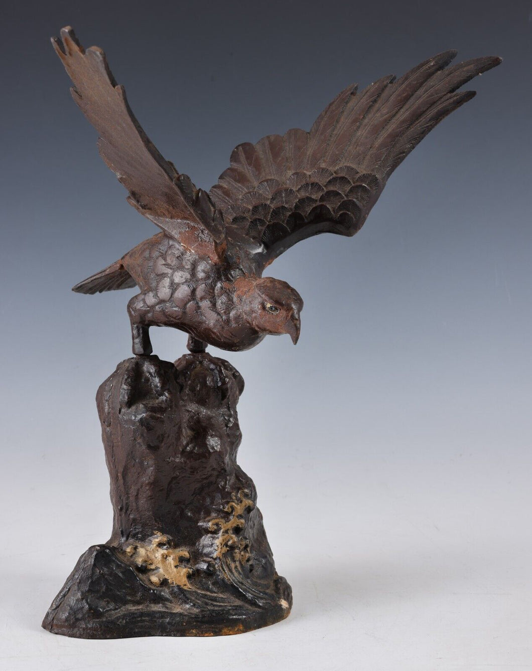 Japanese Old Vintage Bronze Small Hawk -Room Guardian Sculpture- Takaoka Product