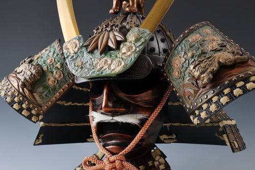 ￥Beautiful Nice Vintage Japanese Samurai Helmet -Yoshitsune Kabuto- HTF Tsushima