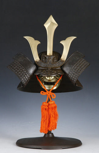 Japanese Vintage Samurai Helmet -Black Power Kusunoki Kabuto- middle size