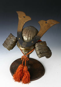 Samurai Helmet -Minamoto Zuisho Kabuto with a Mask-