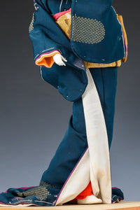 Japanese Beautiful Geisha Doll -Classic Fan Style- 扇 58cm