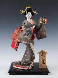 Beautiful Craft Maker Japanese Traditional Fan GEISHA Doll