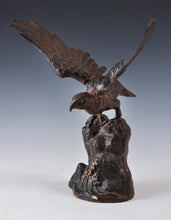 Japanese Old Vintage Bronze Small Hawk -Room Guardian Sculpture- Takaoka Product