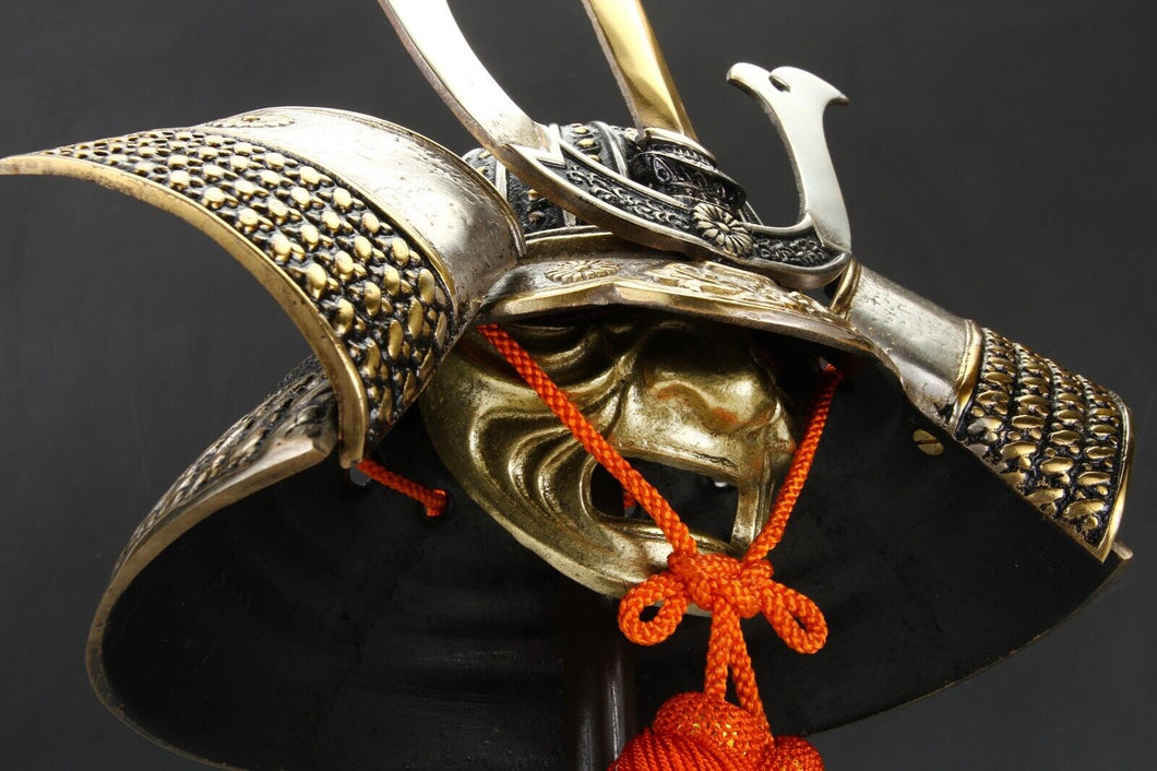 Japanese Samurai Helmet -Kusunoki Masashige Kabuto- middle size