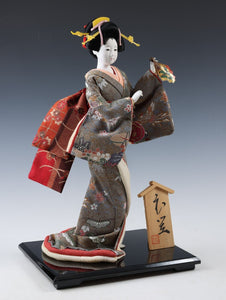 Beautiful Craft Maker Japanese Traditional Fan GEISHA Doll