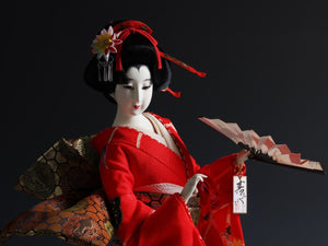 Japanese Beautiful Geisha Doll -Classic Fan- 扇 56cm Large Size