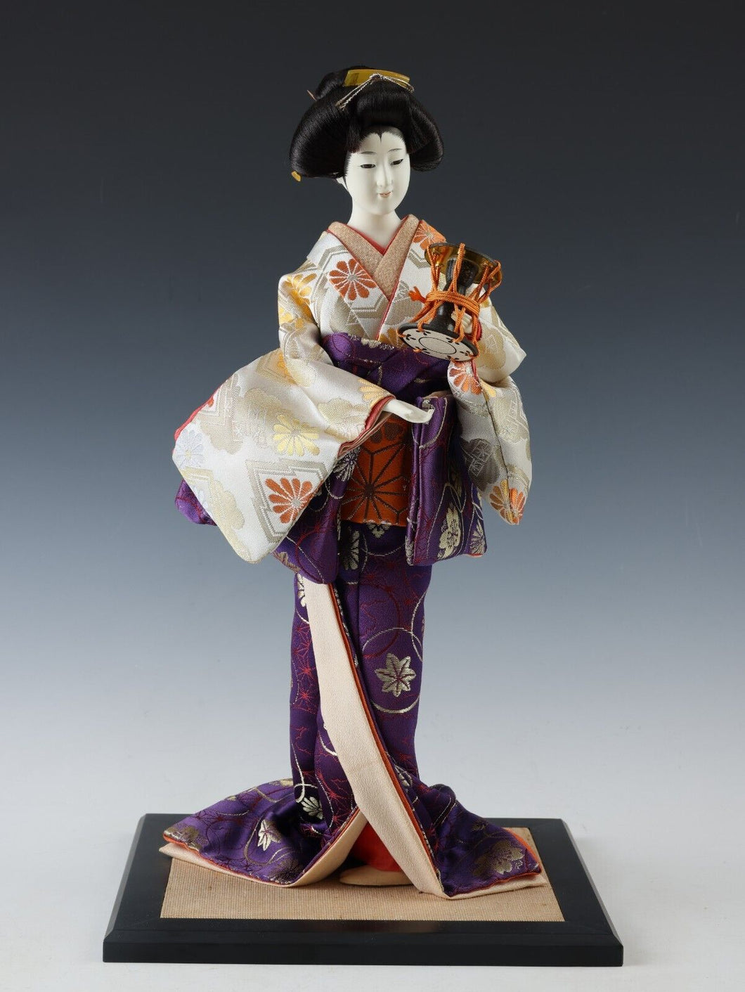 Japanese Beautiful Vintage Geisha Doll -Classic Sakurayama Style Product-