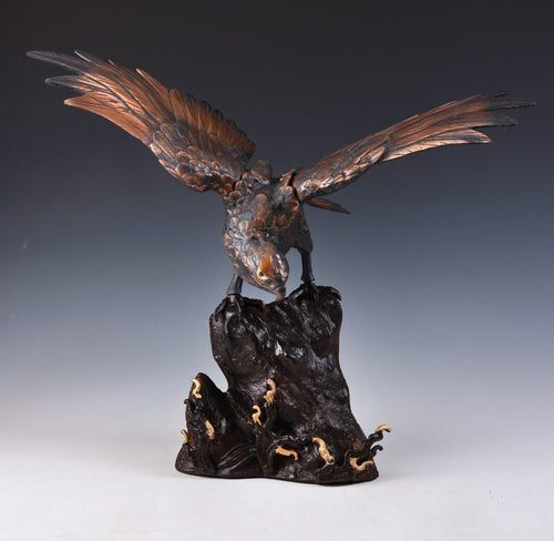 Japanese Vintage Bronze Hawk -Room Guardian Sculpture- Great Takaoka Product