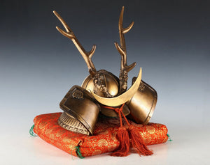 Japanese Samurai Helmet -Yamanaka Shikanosuke Kabuto- Golden Colored