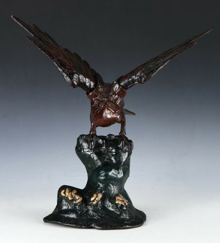 Japanese Bronze Hawk -Room Guardian Sculpture- Great Takaoka Product