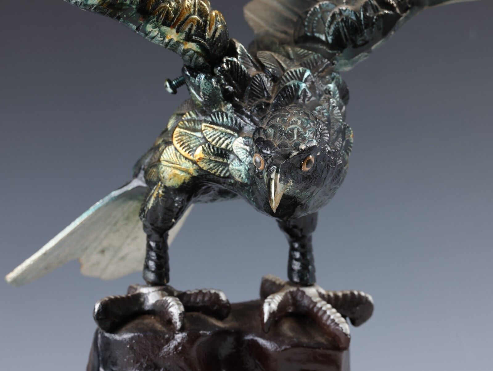 Japanese Vintage Bronze Hawk -Room Guardian Sculpture- Singed Takaoka –  BRONZE MUSEUM JAPAN