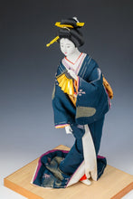 Japanese Beautiful Geisha Doll -Classic Fan Style- 扇 58cm