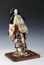 Beautiful Japanese GEISHA DOLL -Traditional Style- Kyoto Tanakaya Product